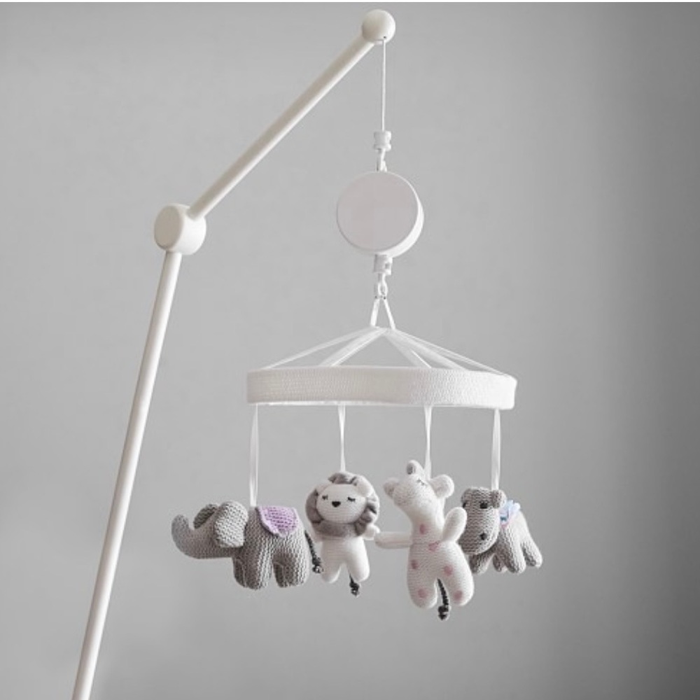 Pottery Barn Kids Knit Animal Friends White Musical Crib Mobile